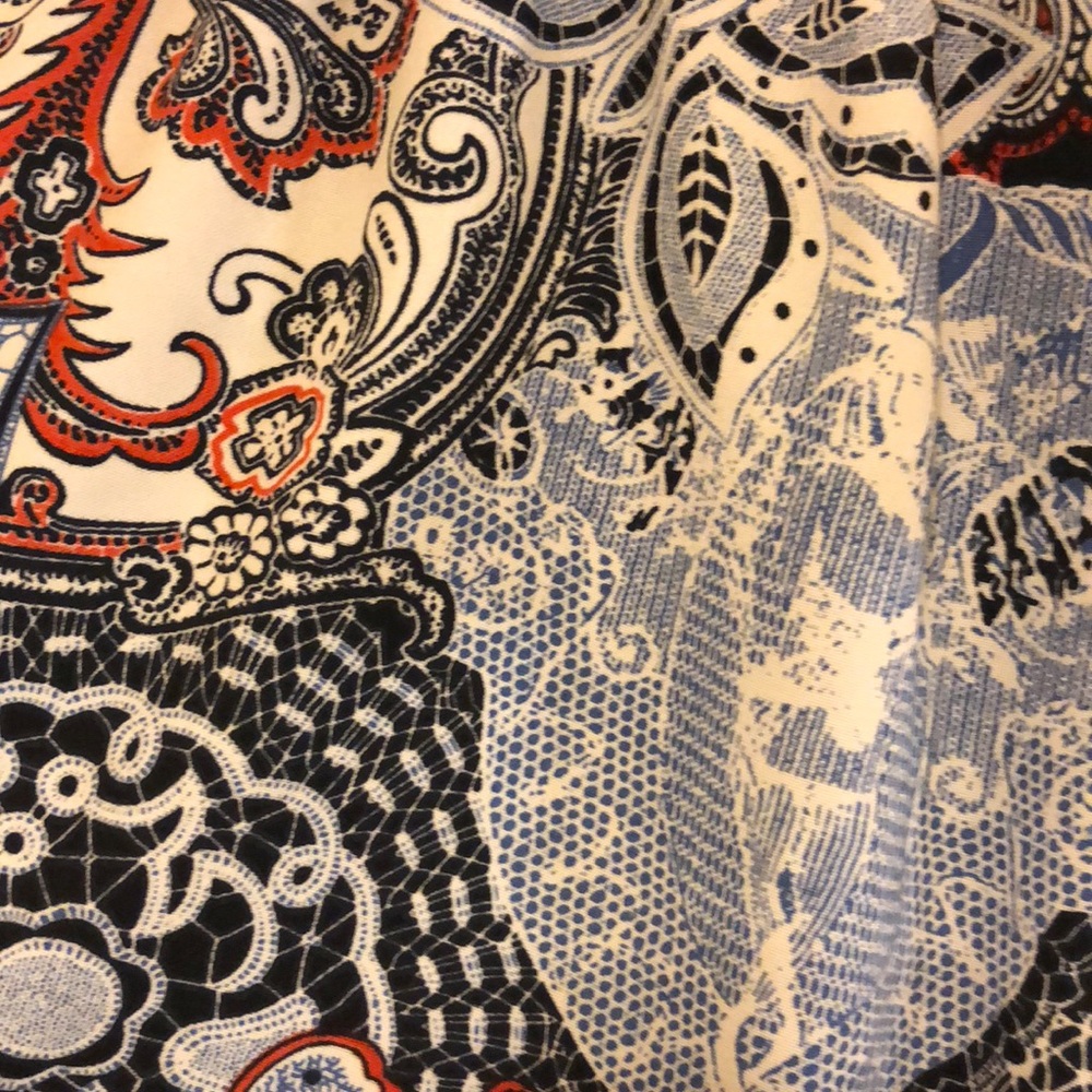 Pattern flowy shorts - Picture 3 of 4